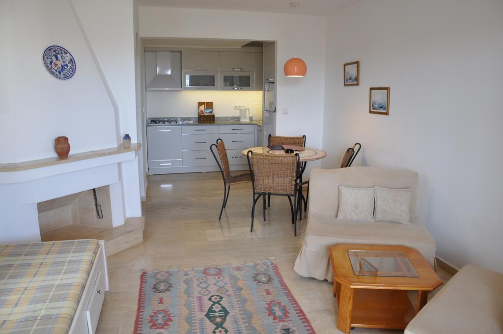 Korsan Apartments Kalkan Exterior photo